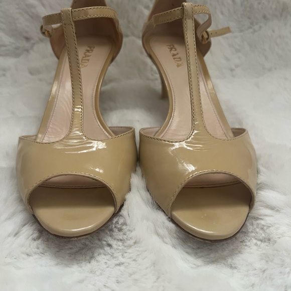 Prada shoes - Picture 3 of 8